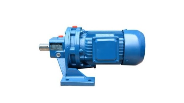 明業(yè)機(jī)械生產(chǎn)擺線針輪減速機(jī)加藥攪拌機(jī)