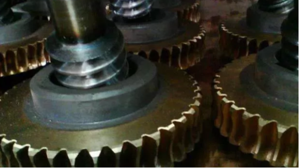 減速機漏油原因