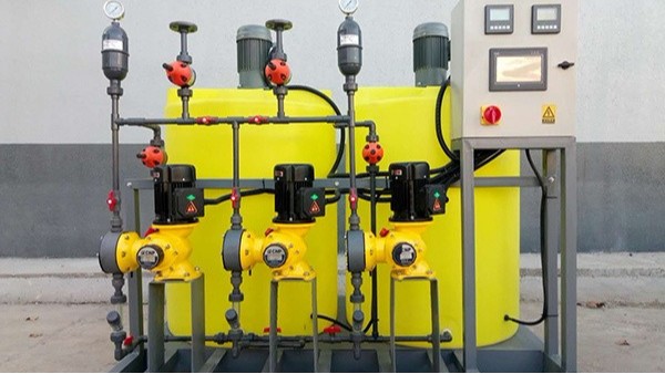 明業(yè)機械加藥裝置工作原理